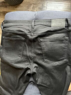 Express Men's Black Slim Stretch Jeans - Clean Back Pocket Design